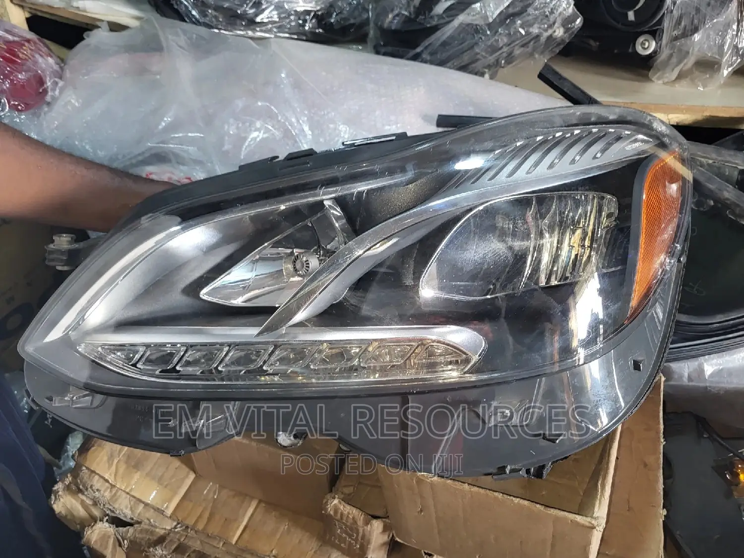 Mercedes Benz E Class 212 Head Light