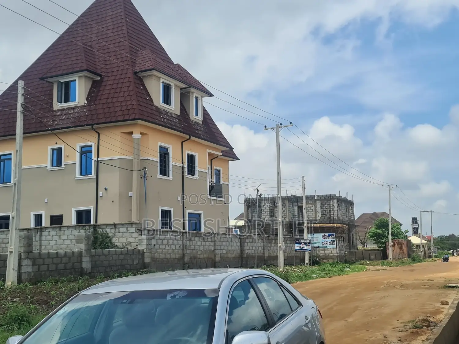 3bdrm Bungalow in Stand Alone, Lugbe District for sale