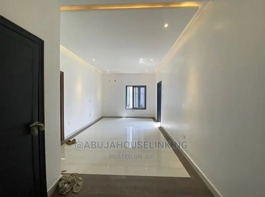 5bdrm Duplex in Katampe Extension for sale