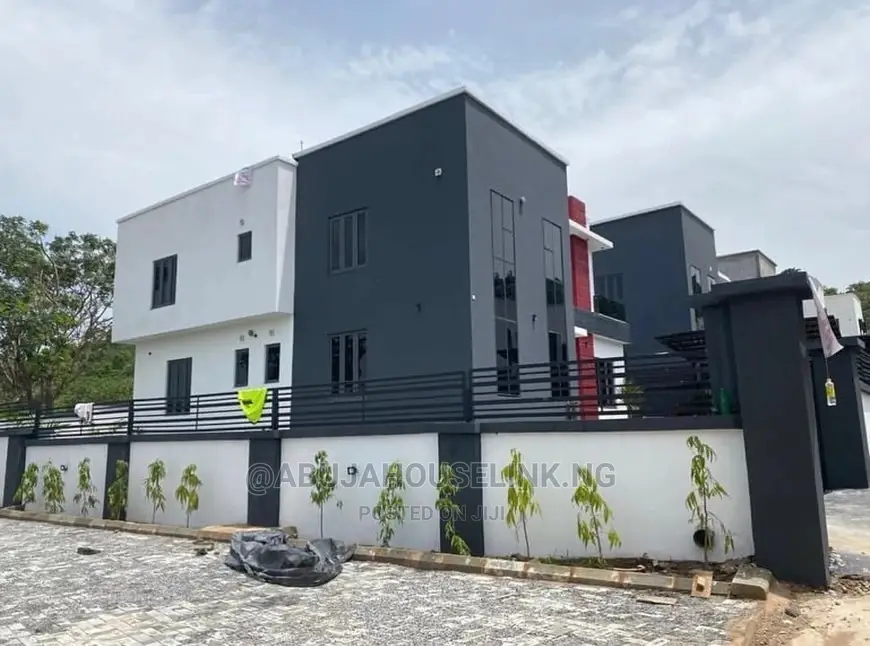 5bdrm Duplex in Katampe Extension for sale
