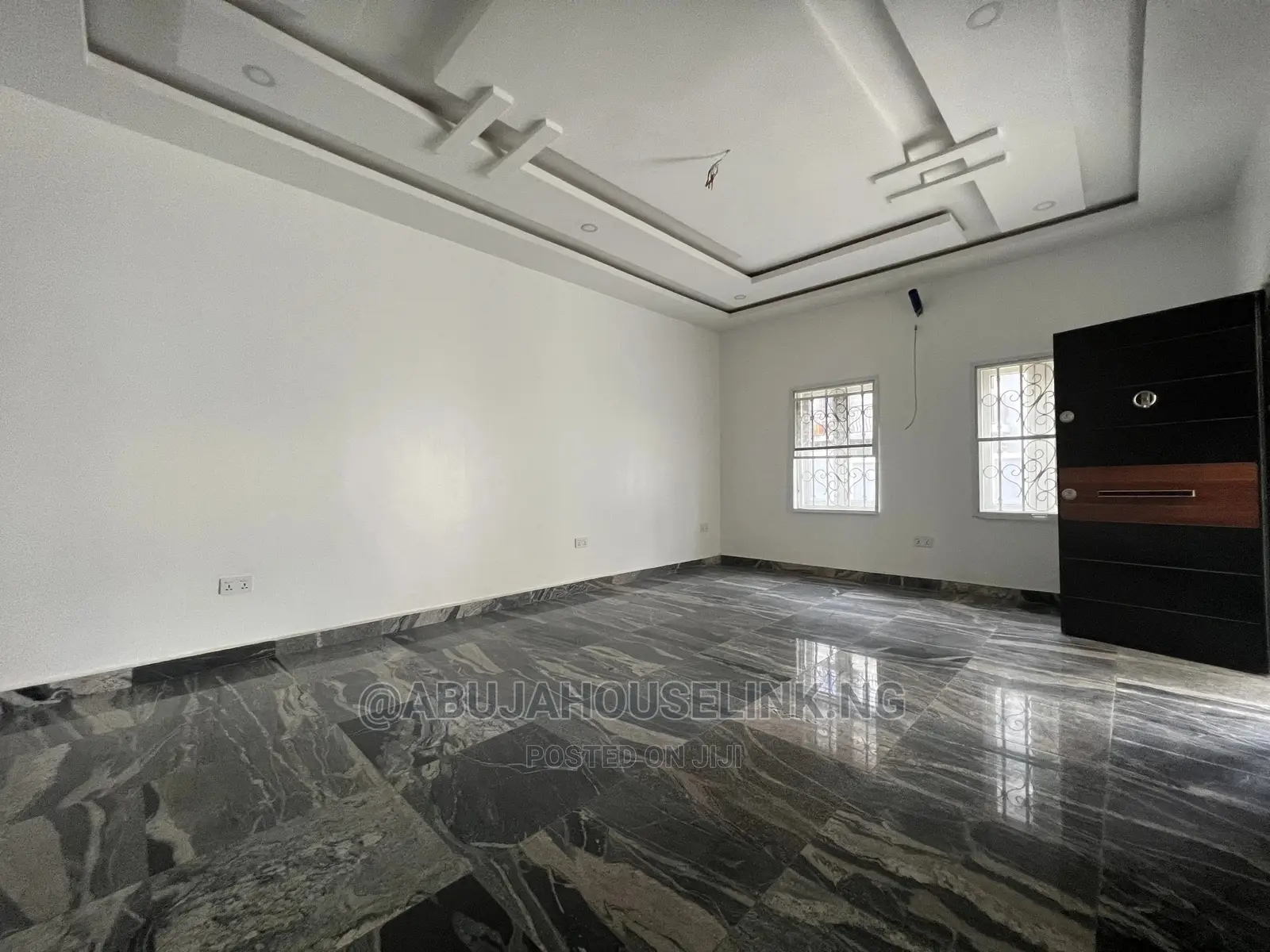 4bdrm Duplex in Gwarinpa for sale
