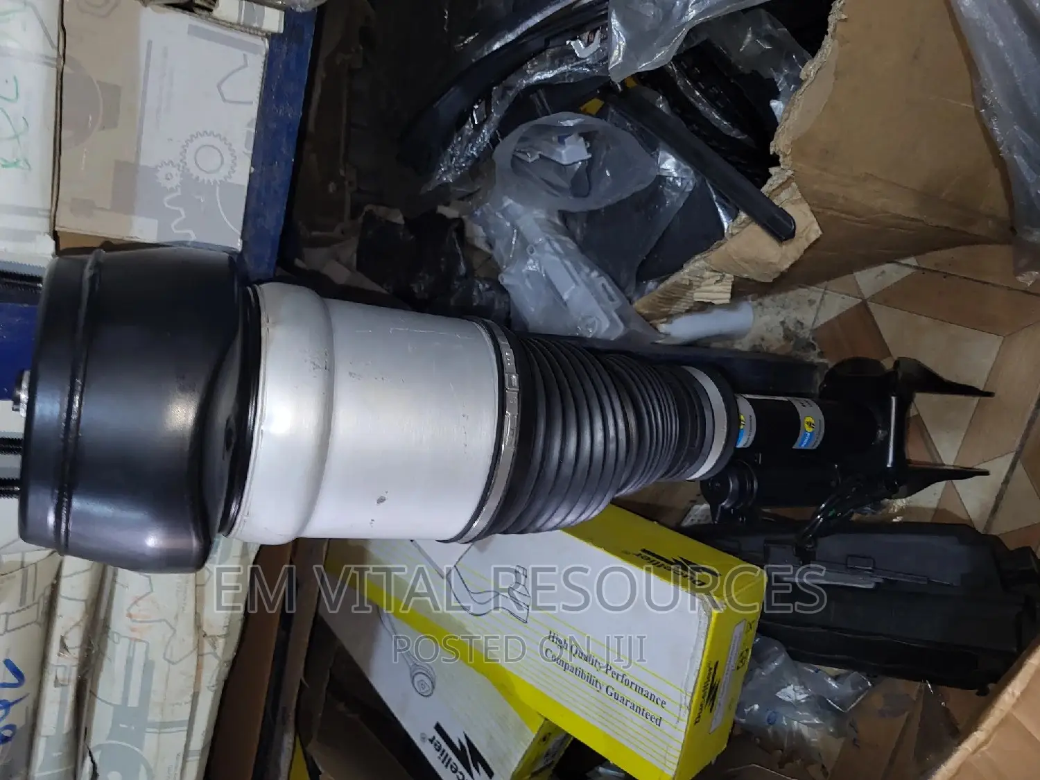 Mercedes Benz GLE Set of Front Ballon Shockes