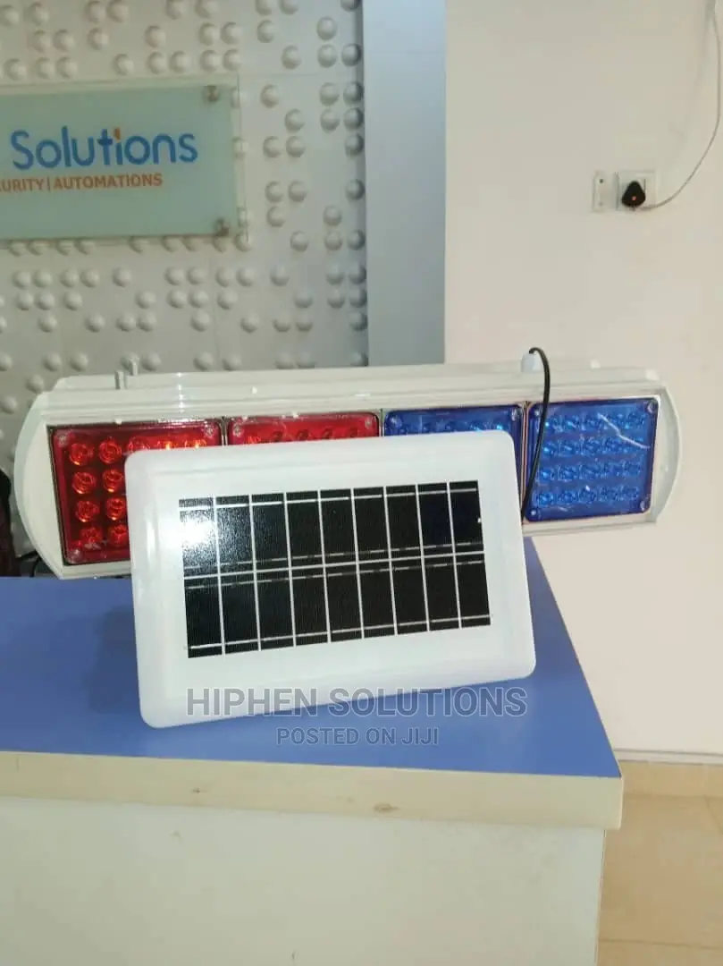 2022 Solar LED Red and Blue Strobe Light