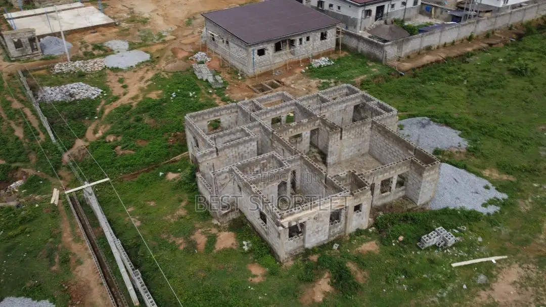 250 SQM Plot - 4 Bedroom Semi Detached Duplex
