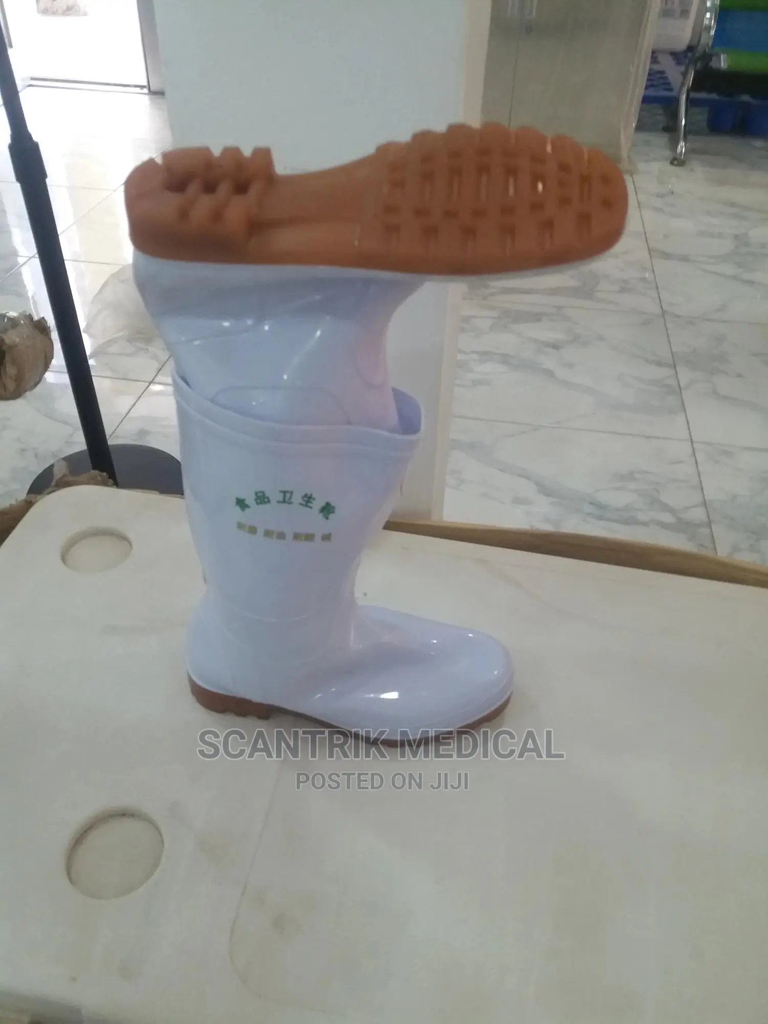 Unisex Medical White Theatre Gum Boots