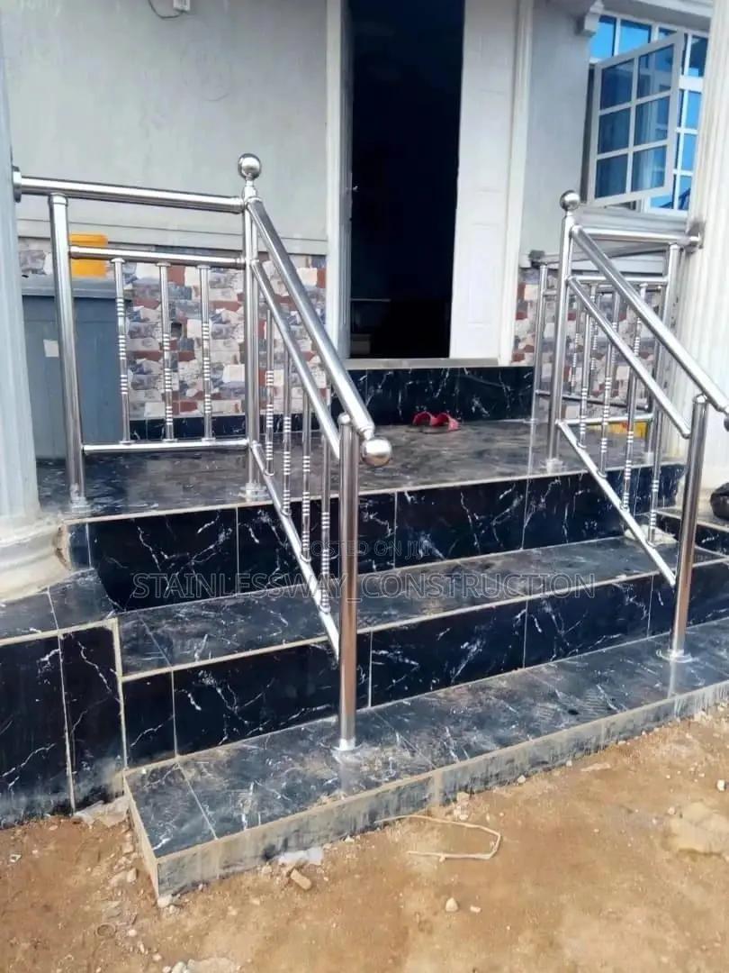 25m Gold Komban (Stainless Handrail)