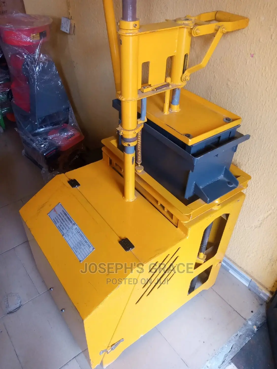 Interlock Block Moulding Machine 9inchs 1 Mould 6inchs 1