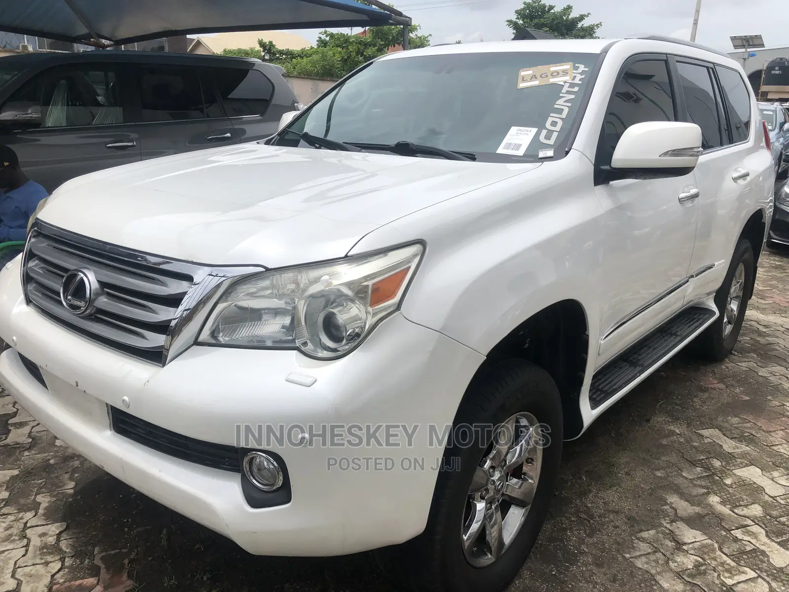 Lexus GX 460 Premium 2011 White