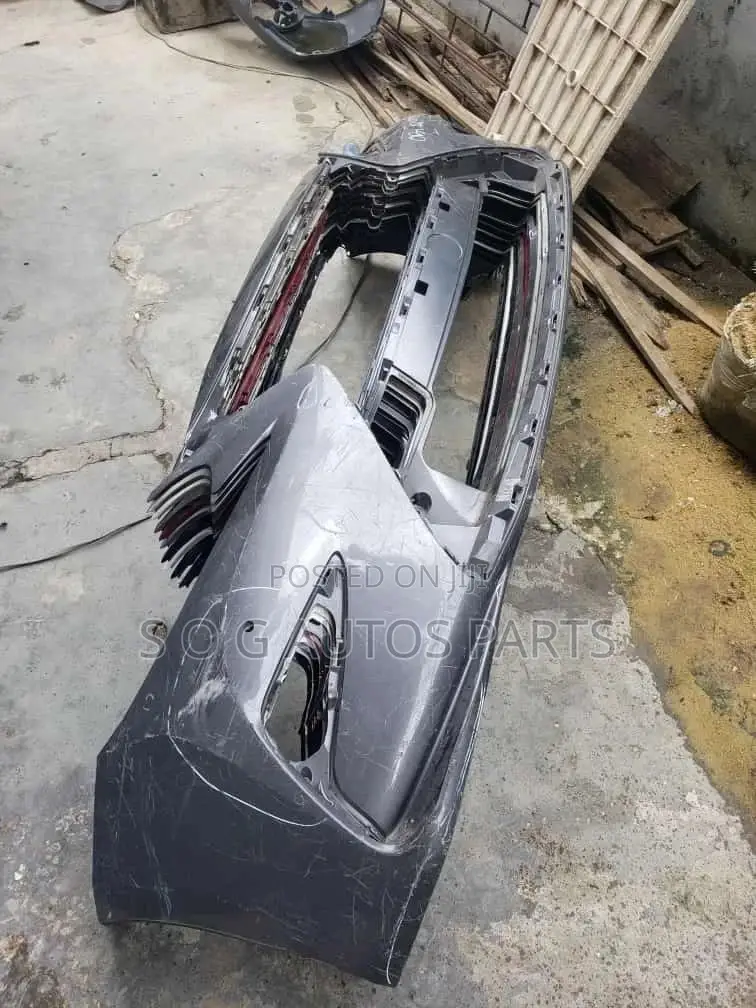 Front Bumper Es350 2018