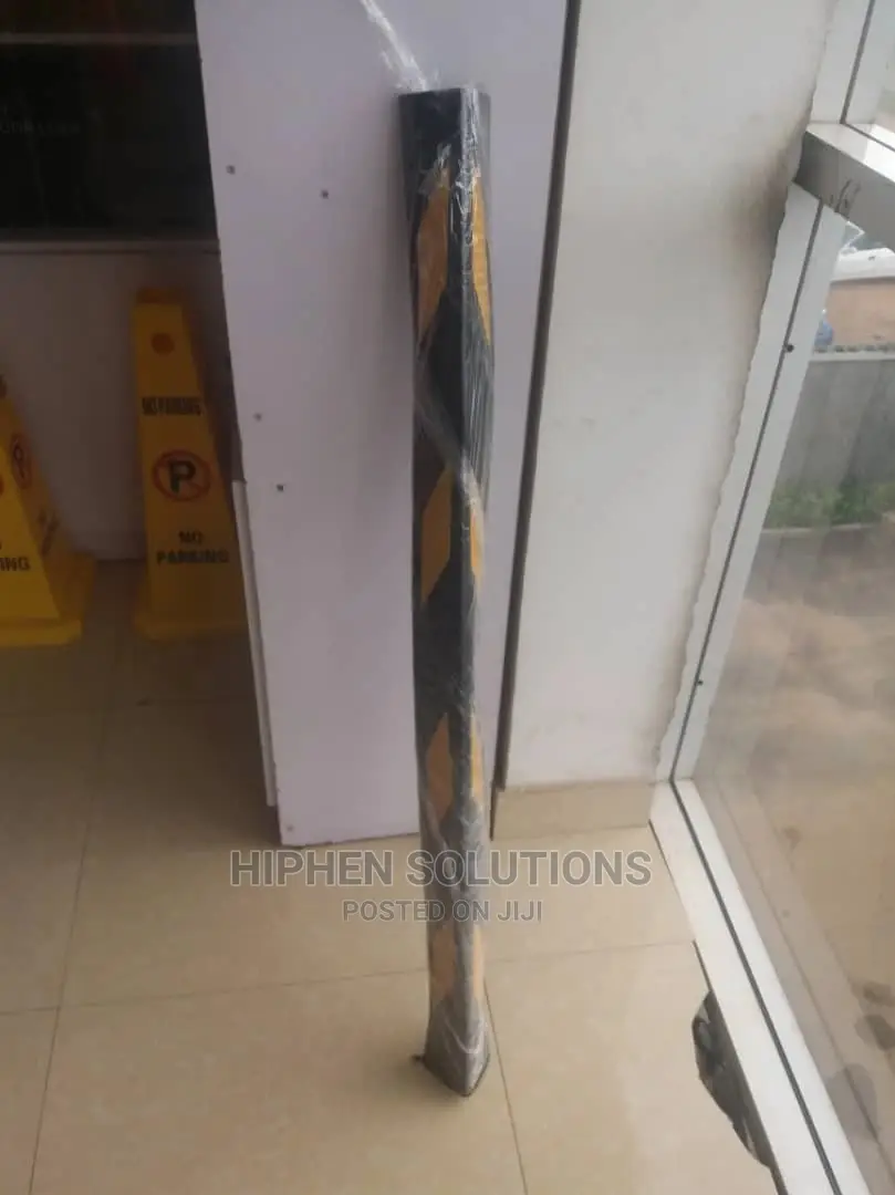 Outdoor Use Safety Wheel Stopper Bar