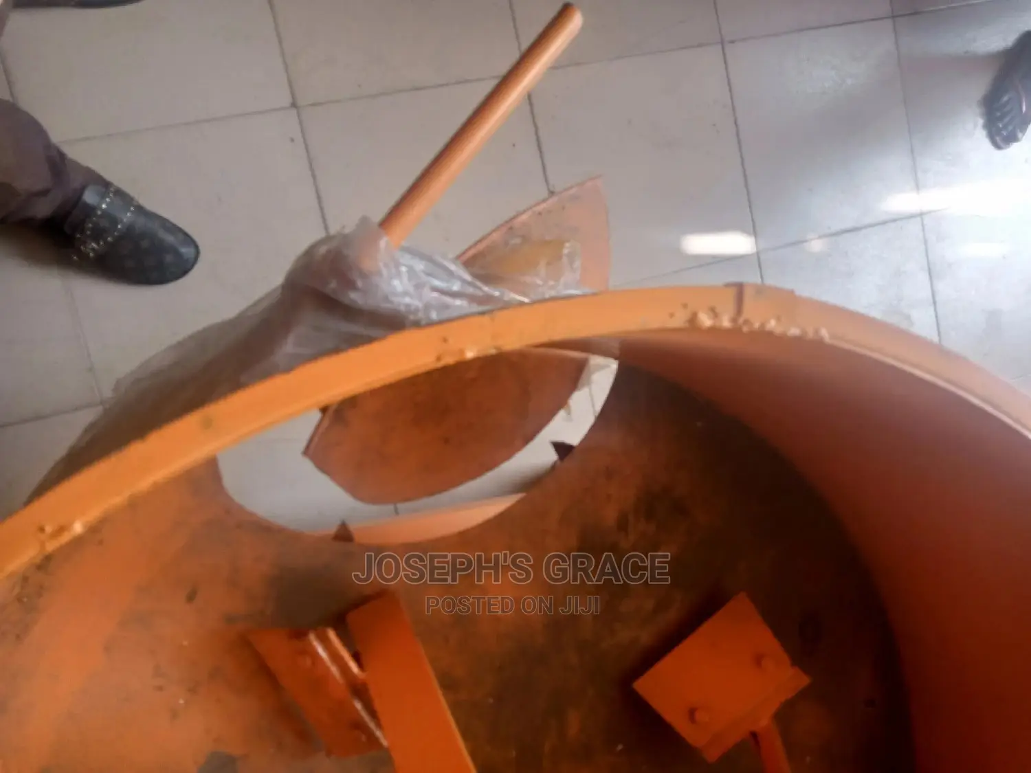 Concrete Pan Mixer Tank.