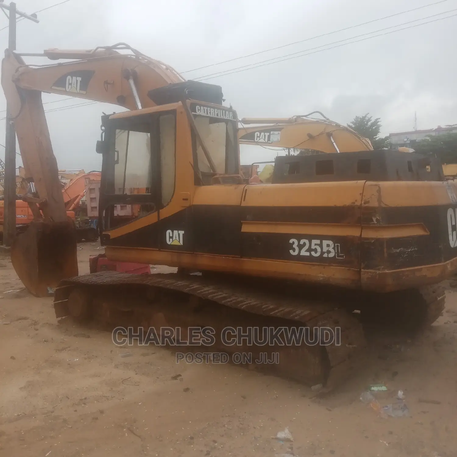 325bl Excavator Nigerian Used