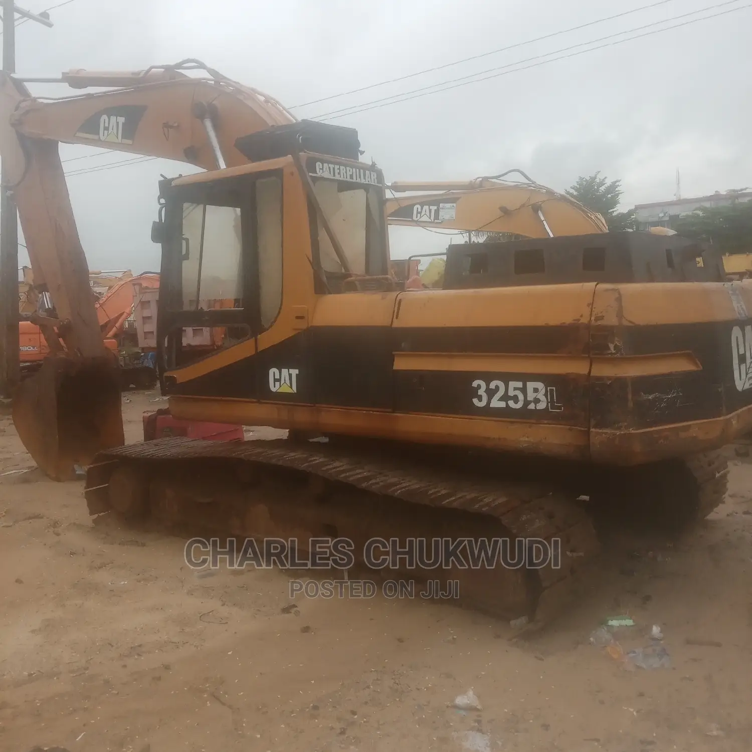 325bl Excavator Nigerian Used