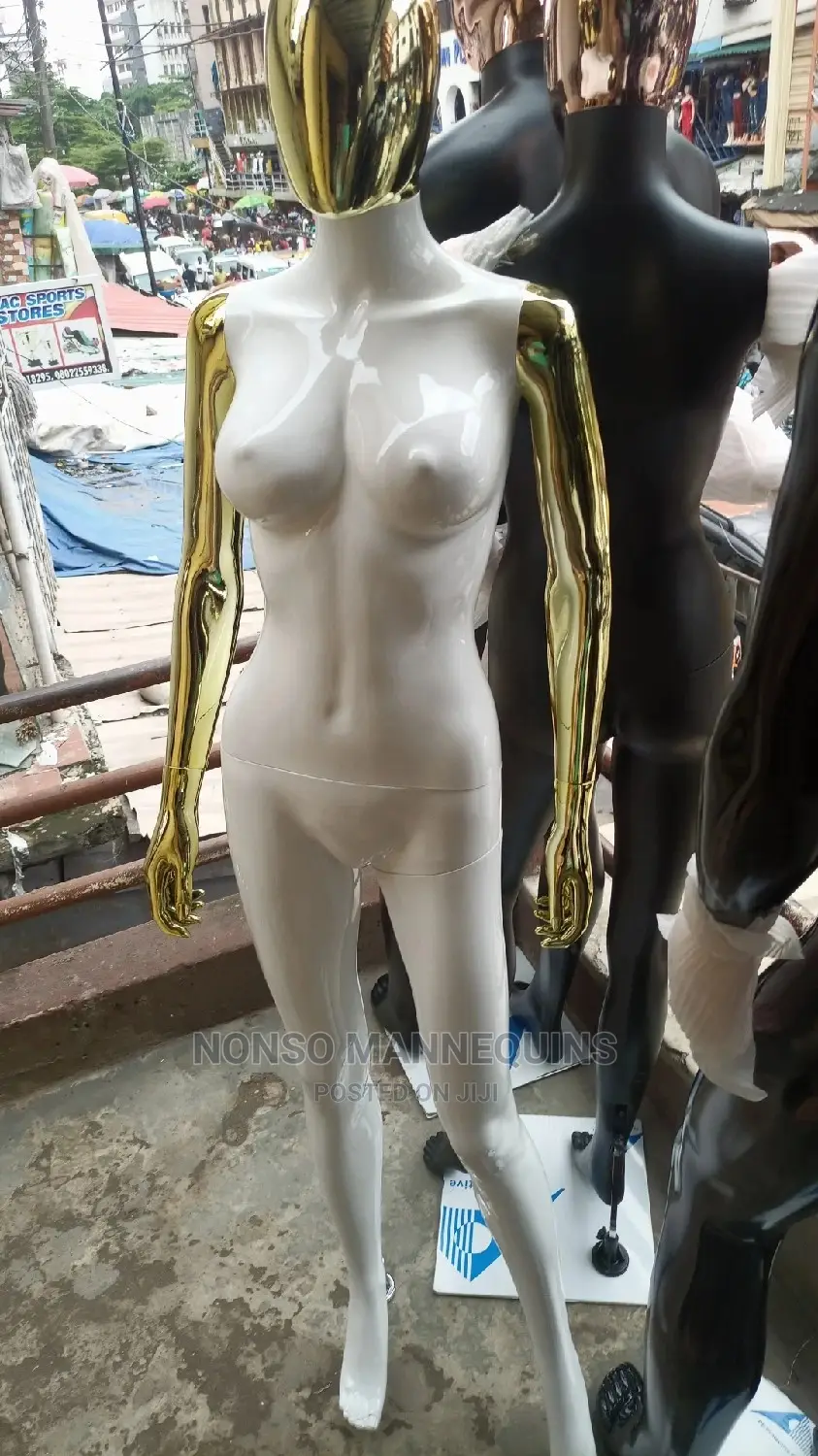 Size 8 Gold And White Female Display Mannequin